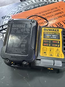 Genuine DEWALT 12-18V XR COMPACT CHARGER DCB1104-XE AUS MODEL & 12v 3ah Battery - Picture 1 of 4