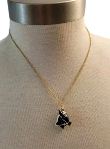 Black And Goldtone Horse Pendant On 18" Long Chain - Picture 1 of 6