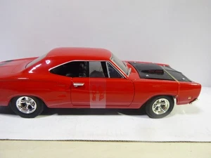1/24 DIE  CAST - AMERICAN MINT-1969 DODGE SUPER BEE-W/ CERTIFCATE - Picture 1 of 5