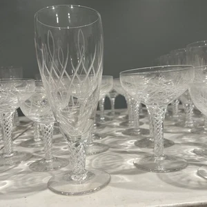 1 Stck. Stuart Rhythm Kristall Stielglas 7,75" x 3" - Bild 1 von 9