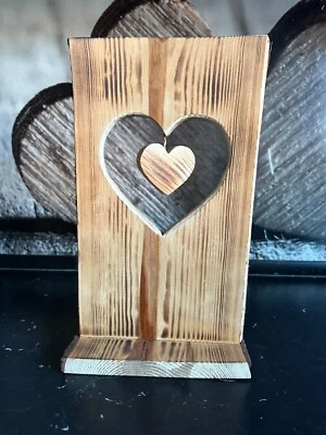 Dekobrett Holz Schwartenbrett Brett Dekoständer Herz Flambiert 36 cm Deko - Bild 1 von 2