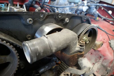 Camioneta Toyota 4Runner 3VZE refrigerante agua cuello salida superior V6 Foto 1 de 4