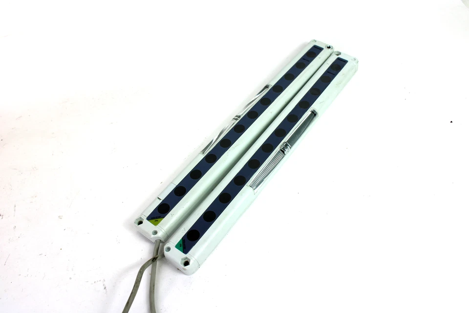 Panasonic NA2-N12 Area Sensor Emitter and Receiver, 220mm Sensing Height - Image 1 of 4