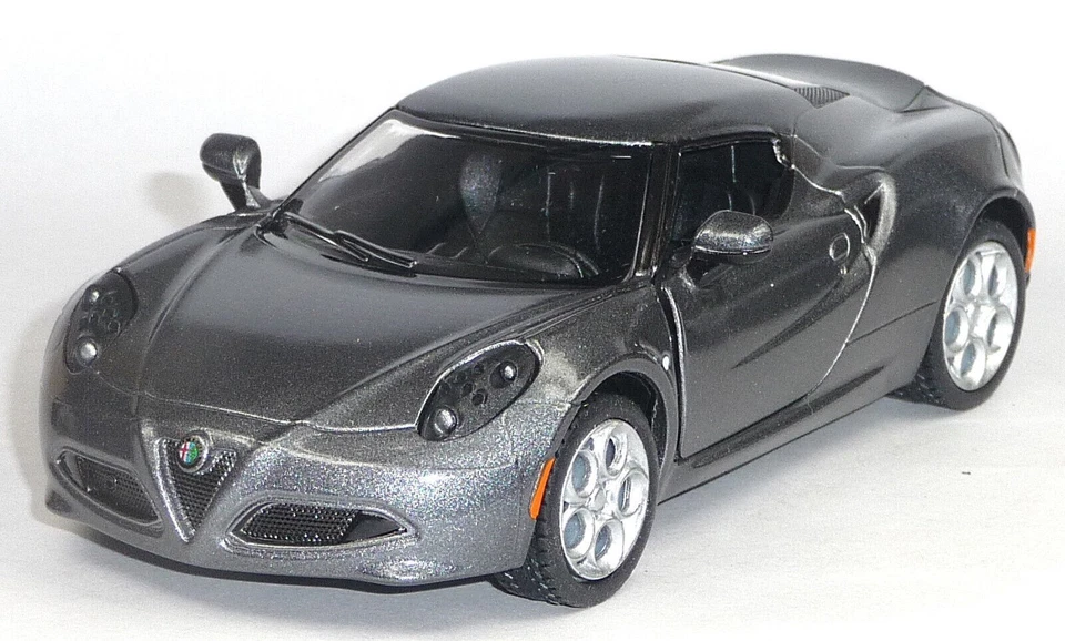 Alfa Romeo 4c Modello da collezione 1:32 grigio argento metallizzato - Immagine 1 di 1