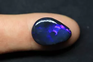 Black Opal From Lightning Ridge, Australia - Picture 1 of 4