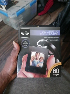 The Sharper Image USB 2.0 Digital Black Photo Keychain NIB - Image 1 of 4