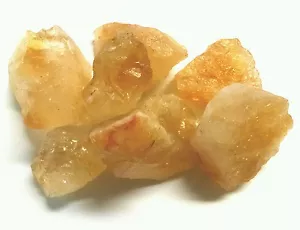 Lotes de piedras preciosas de roca amarilla dorada de 1/2 lb de geoda citrina mineral - Imagen 1 de 2