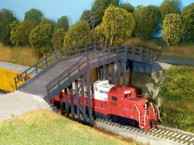 RURAL TIMBER OVERPASS BRIDGE 237x61mm plastic KIT HO 1/87 Scale RIX 628-0200 - Image 1 of 2