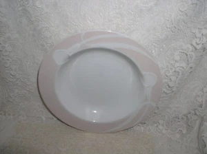 Mikasa Classic Flair Peach Soup Cereal Bowl - Picture 1 of 4