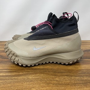 nike acg hiking