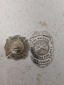 Pair Of Vintage Obsolete Grants Pass OR Fire Department Badges - Picture 1 of 5