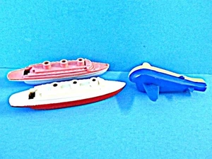THREE SMALL VINTAGE COLLECTIBLE TOY WHISTLES: PLANE & TWO SHIPS - Picture 1 of 6