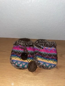 Steve Madden Small S 5-6 Mulitcolor Slippers House Shoes Shoe Designer - Picture 1 of 9