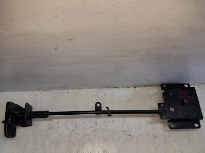 Dobradiça de reboque (6 cilindros) M164 Toyota Sienna 3.3L 2004-2010 - Imagem 1 de 4