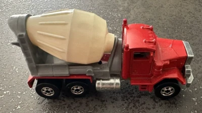 Hot Wheels Peterbilt camion bétonnière rouge 1979 - Photo 1/3