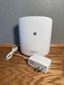 NETGEAR Orbi RBS350 AX1800 Satellite Tri-Band WiFi 6 Extender ~ VG - Picture 1 of 3
