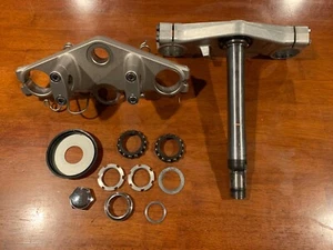 2009 Suzuki VSTROM 650 DL650 Triple Tree Assembly/ Fork Bar Clamp - Picture 1 of 8