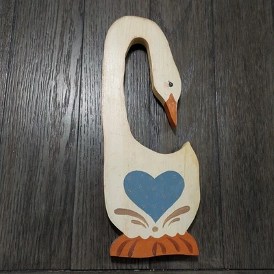 Vtg Country Cottage Wooden Painted Goose Duck W Heart Plaque Wall Hanging - Image 1 of 4