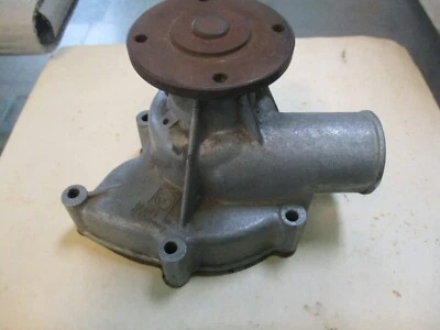 Bomba de agua BMW 735i, 630CSi, 633CSi, 3.0si, 3.0CS, 3,0CSi, 3.0S 11511705236 NOS Foto 1 de 4