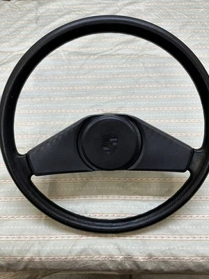 Volante Porsche 924 1977-1988 OEM 2 radios con botón de bocina 924s 944 *BONITO* Foto 1 de 4