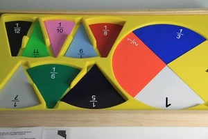 Runde Bruchrechenteile magn. 12 Unterteilung 30 cm Dm. im Holzkasten - Picture 1 of 1