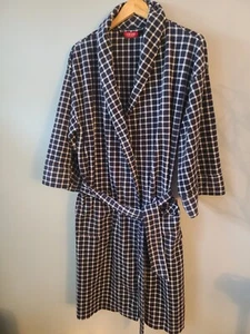 IZOD - Men's Plush Bathrobe Navy Blue White One Size - Soft, Comfy & Cozy - Picture 1 of 6