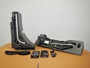 2016 2017 Porsche Macan Jack Kit with Tools, Straps & Case - Picture 1 of 6
