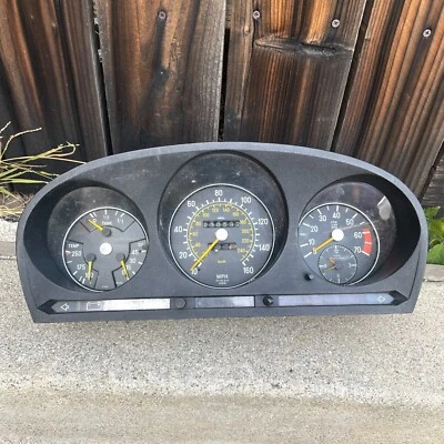 Cuadro de instrumentos velocímetro tablero mercedes-benz w116 r107 72-80 230 k millas Foto 1 de 4