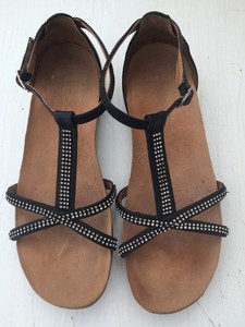 clarks theme tune sandals