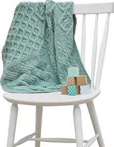 Aran Woollen Mills Supersoft Merino Irish Baby Blanket Cable Knit Throw - Picture 1 of 14