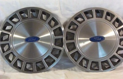 Set of 2 Used Ford Aerostar Tempo 14" Hubcaps 1988-1994 - Imagem 1 de 4