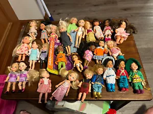 Vintage Barbies Baby Sister Kelly & Tommy Lot Of 27 With Clothes-70-90-2000s - Picture 1 of 11