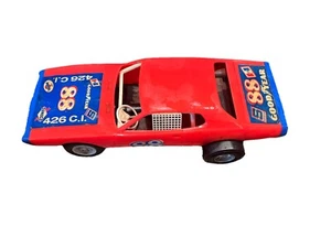 VINTAGE GAY TOYS RED DODGE CHALLENGER 426ci 12" GIOCATTOLO AUTO DA CORSA NASCAR #88 GOODYEAR - Foto 1 di 9