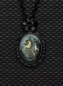 Collana amuleto con catena - cavalluccio marino (regalo ciondolo ciondolo pesce monogamia magia) - Foto 1 di 5