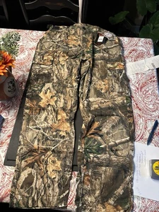 Real tree Edge Bear Cave 6 Pocket Camo Pants Brand New With Tags Large - Picture 1 of 9