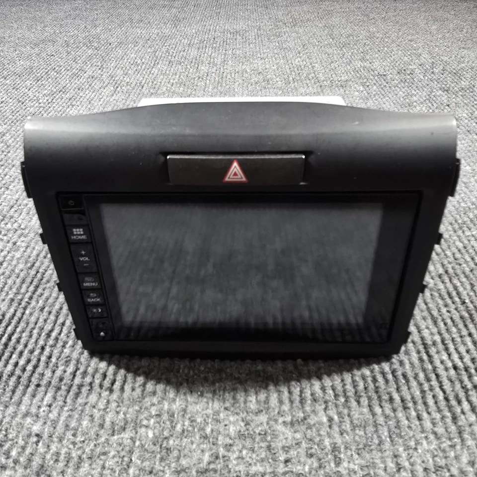 OEM 15-16 Honda CR-V Radio Touch Screen Stereo 39100-T1W-A01-M1 / NR-244UH PARTS - Image 1 of 4