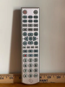 GE 33712 Device Brushed Silver Universal Remote - Picture 1 of 6