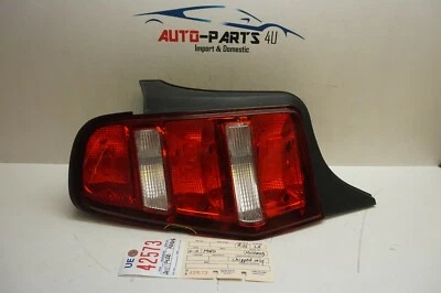 Luz trasera izquierda Ford Mustang 2010 2011 2012 OEM UE42573  Foto 1 de 4