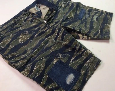 Pantalones Cortos Ajustados True Religion Militar Ejército Camuflados Fatiga Parche Envejecido Hombres Foto 1 de 4