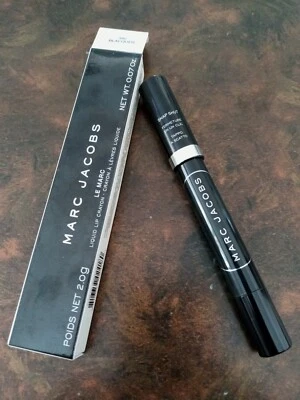 Marc Jacobs Le Marc жидкий карандаш для губ «390 Blacquer» 0,07 жидкой унции. ** Новый в коробке ** - Изображение 1 из 4