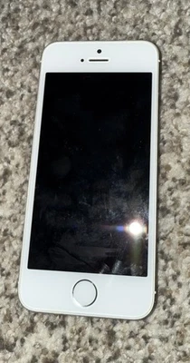 Apple iPhone 5s Model A1533 32GB - Working but no Password - Parts or Repair - Image 1 of 3