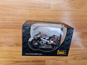 1/24 IXO APRILIA RS3 REGIS LACONI 2002 MOTO GP MOTORCYCLE BIKE RAB051 - Picture 1 of 3