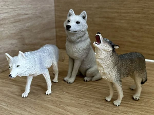 Safan Wolf 1990 figurines lot howling shelf wolves toy decor standing sitting - Picture 1 of 11