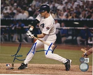 LUIS GONZALEZ Signed Arizona DIAMONDBACKS 8x10 PHOTO Beckett Authentic (BAS) - Picture 1 of 2