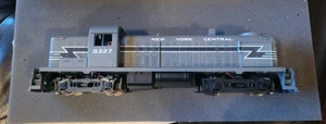 Weaver Hi-Rail RS-3 Diesellok New York City 8327 (3A) - Bild 1 von 14