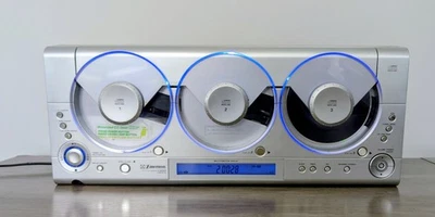 Emerson MS3103 Triple CD Player AM FM Wall Mount FOR PARTS/NOT WORKING Powers On - Image 1 of 4