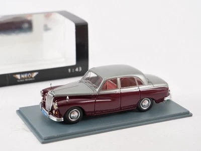 Neo 1/43 Daimler Majestic Major NEO44276 - Immagine 1 di 4