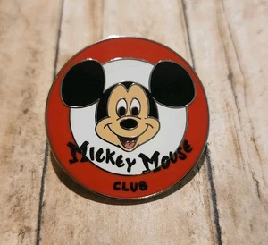 Prendedor Misterioso Disney Mickey Mouse Club Logo The Mickey Mouse Club 2024 - Imagen 1 de 2
