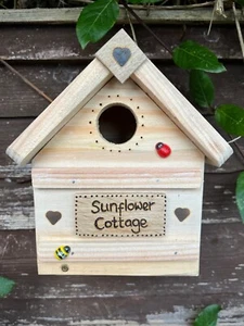 Cute Personalised Birdhouse Nest Box For Small Garden Birds - Picture 1 of 8