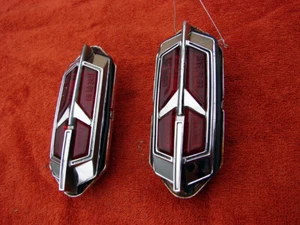 1968 Oldsmobile Cutlass 442 Rear Quarter Panel Rocket Marker Lights Pair - Picture 1 of 3